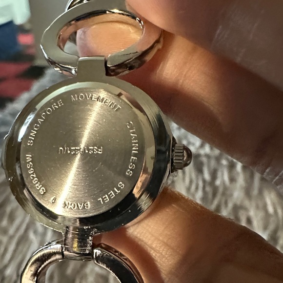 Avon vintage Silver stone Circular Bracelet Watch-Battery included - Picture 3 of 13